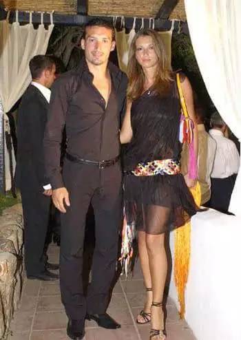 小朋友踢足球x型腿矫正正确方法,世界公认矫正o型腿最有效的方法