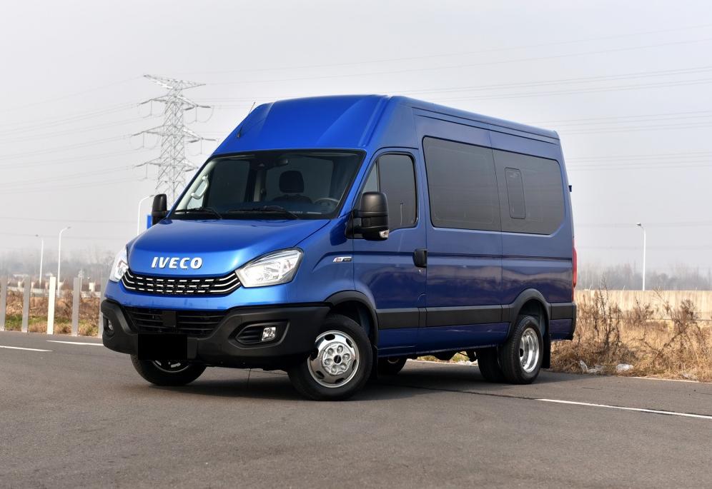 轻客对比皮卡,轻客和轿车哪个更结实