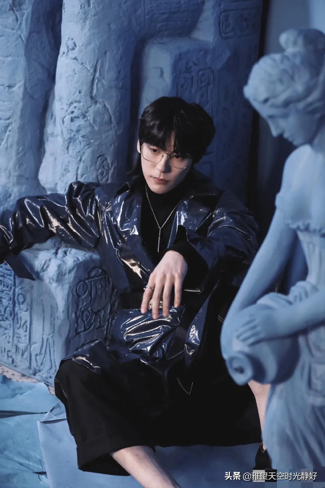 男明星西装穿搭夏季帅气,男士明星皮衣西服外套搭配