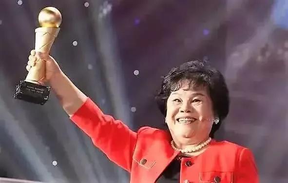 砸工厂，骗明星代言！最会赖账的女老板，亲手毁了民族品牌