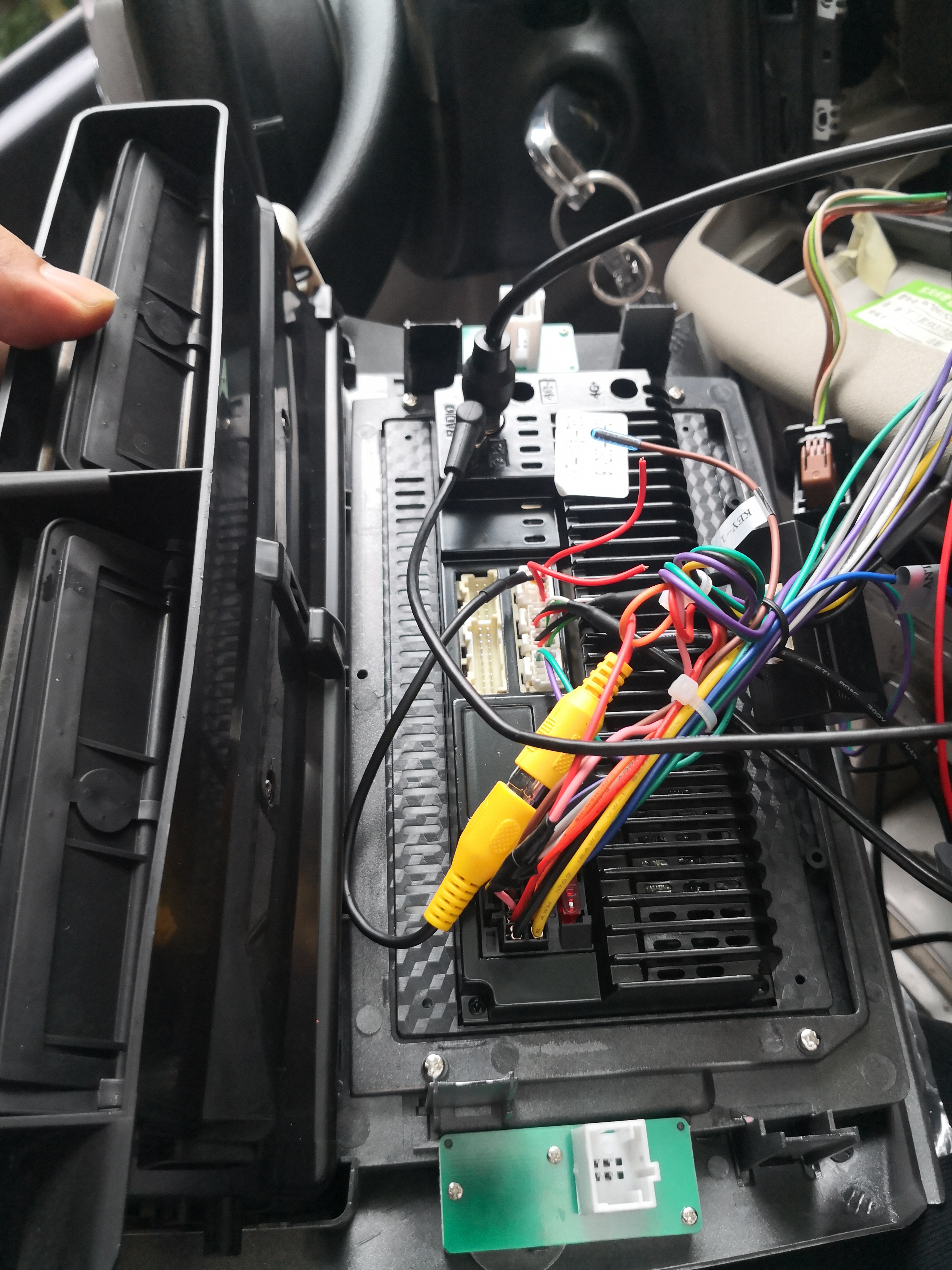 2012款世嘉改方向盘中控屏,2011款世嘉原车倒车影像