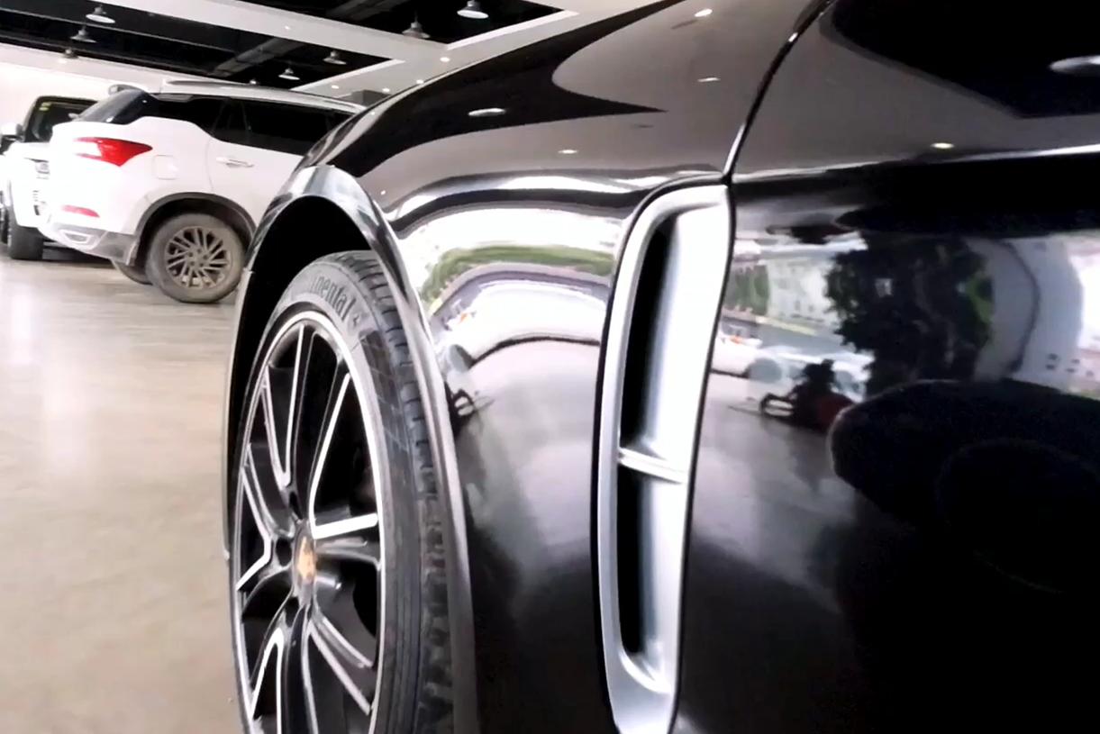 保时捷panamera4行政加长版混动评测,保时捷panamera4行政加长版驾驶感受