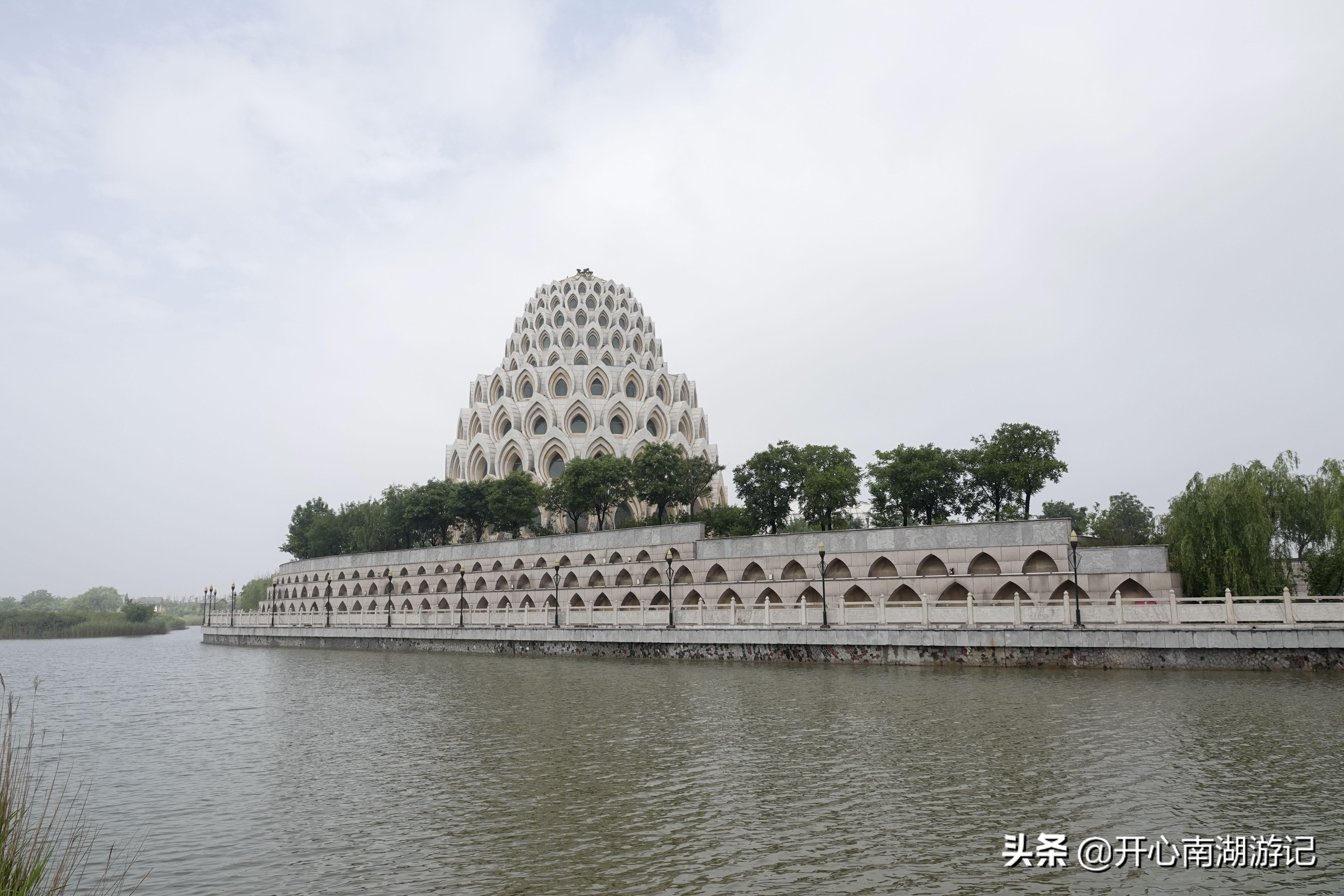 一花一世界，一叶一菩提，与浪漫的月坨岛比邻，菩提岛你去过吗？