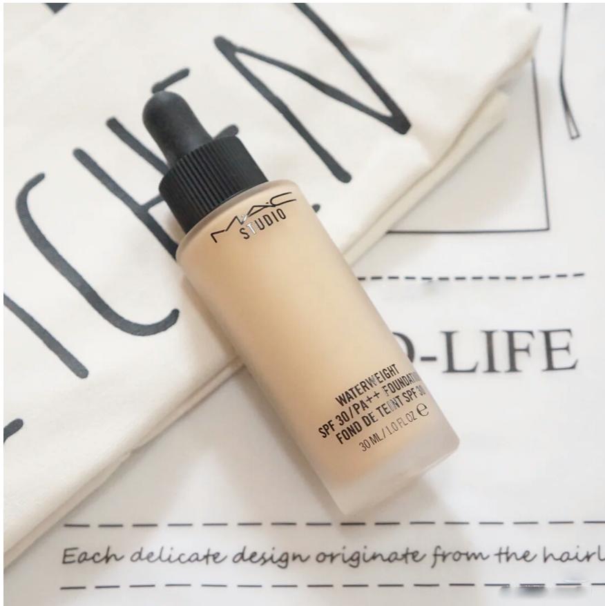 测评:阿玛尼持久,白金养肤,逆龄粉底液很轻薄零差评粉底液