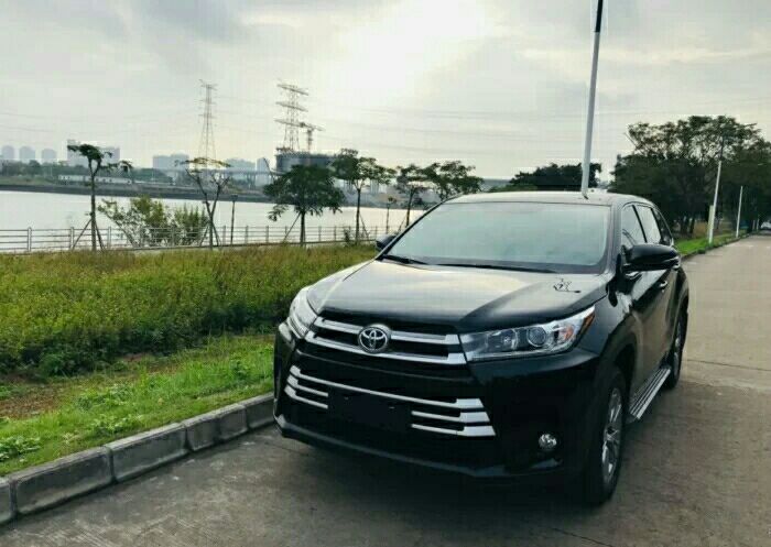 汉兰达最低配驾驶感受,汉兰达内饰为什么那么多硬塑料