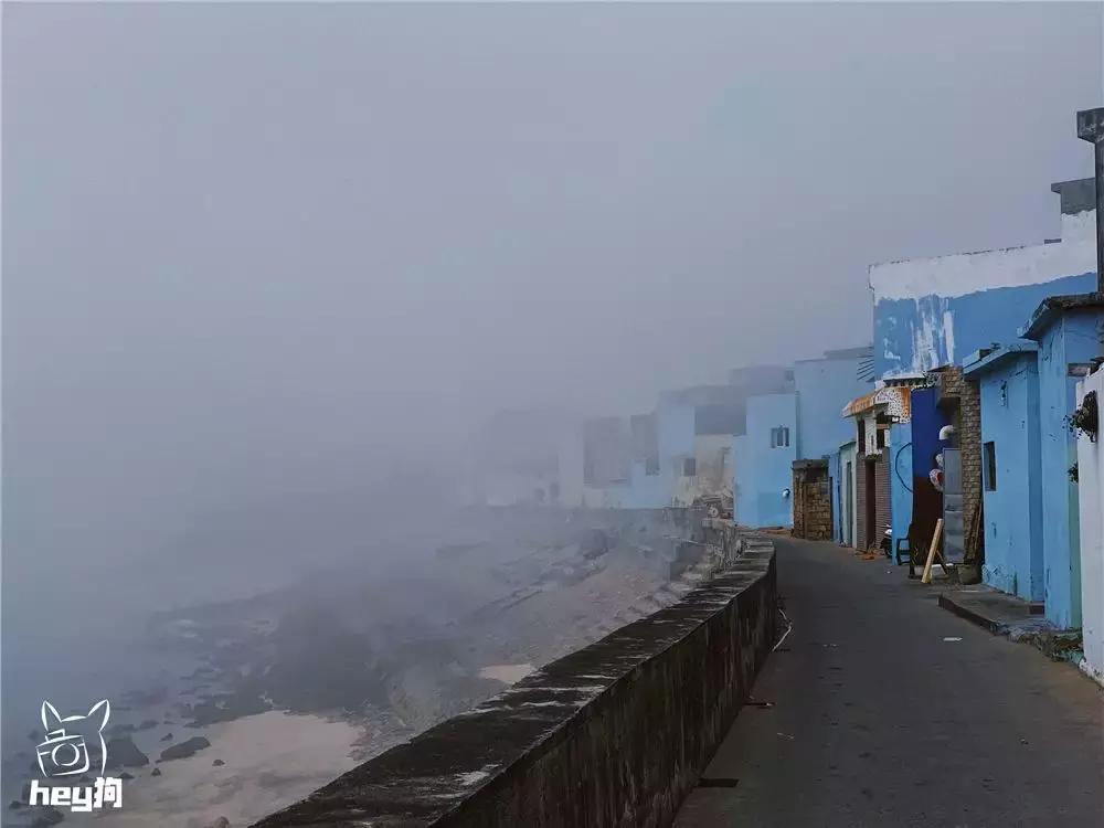 珠海玻璃天空之镜,珠海天空之镜跟日月贝近吗