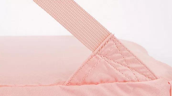 旅行背什么包好看又方便,背着好看的旅行包