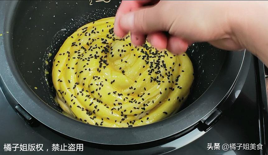 面粉新吃法外酥里嫩超好吃,面粉里加鸡蛋教你秘制新做法