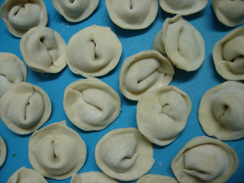 茴香馅饺子怎么做才简单好吃,茴香馅的素饺子怎样做才好吃