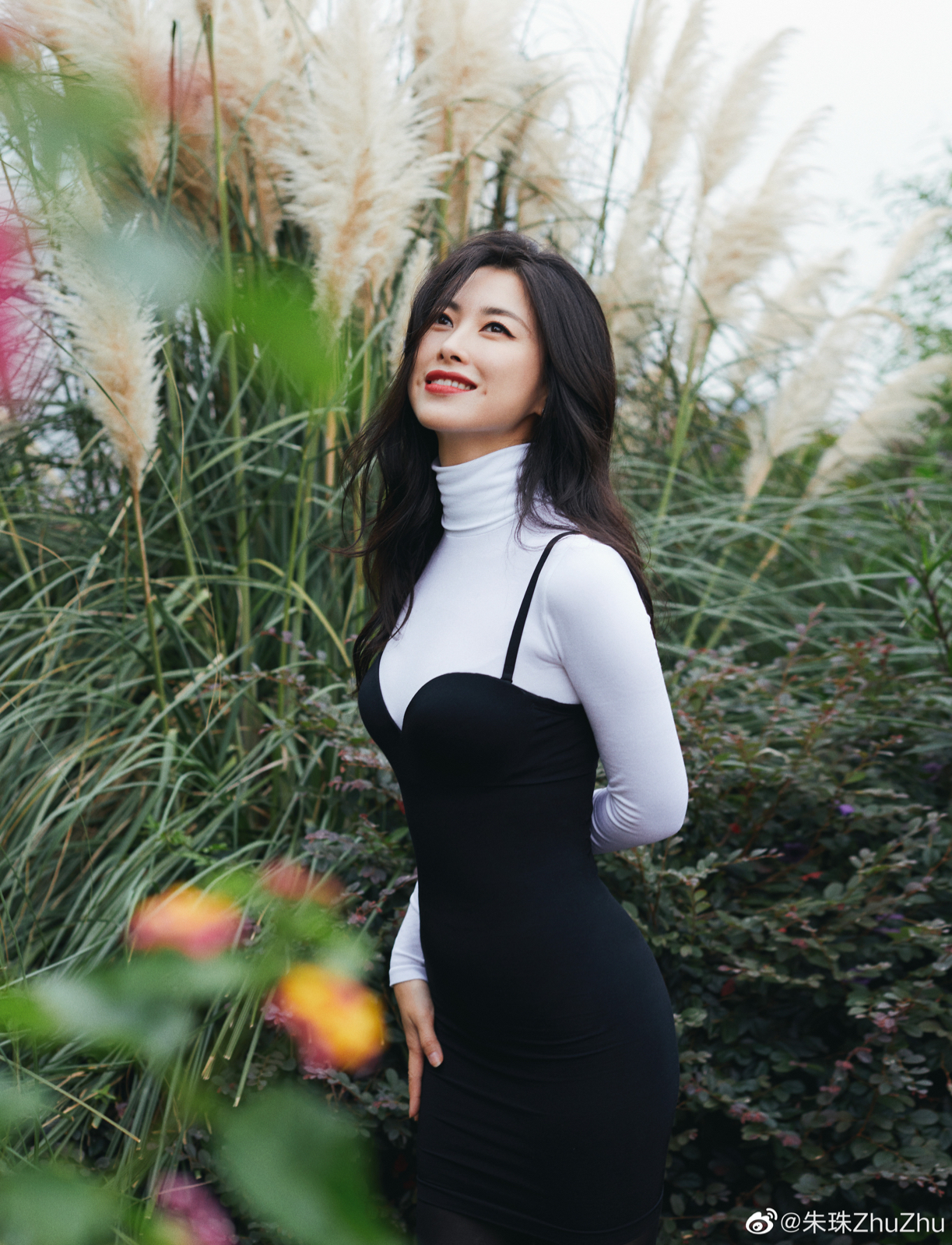 两个梨涡和一个梨涡,两个梨涡和一个酒窝