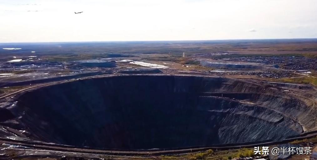 全球钻石产量最高的地方是哪里,钻石全球储量700亿