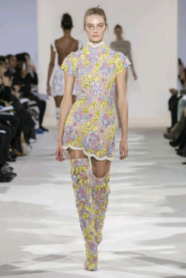 公主的高跟鞋冬天穿着,公主的高跟鞋