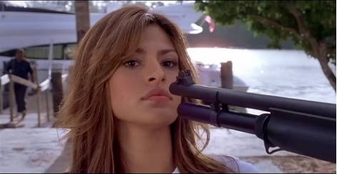 美腻与智慧并存，娱乐圈富婆们的生意经