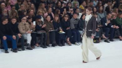 阔脚裤在冬天怎么穿最好看,阔脚裤怎么穿才好看