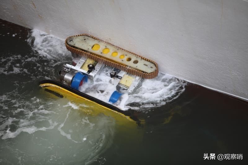 美国海军清理藤壶,美国的航母怎么处理藤壶