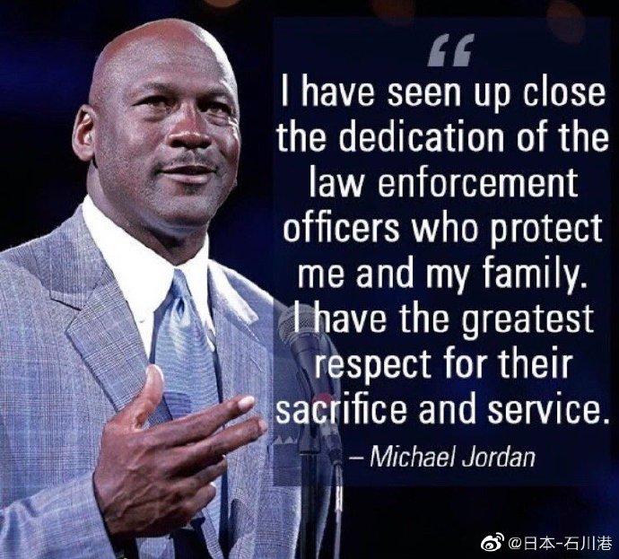 黑人球星拒绝下跪,球衣销量暴涨