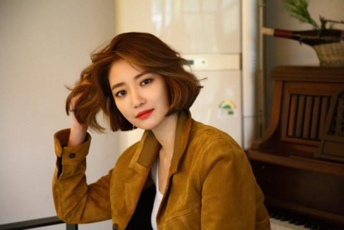 韩国金喜善演唱会开场秀,韩国金喜善出席活动图