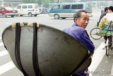 地产大佬出摊了吗,让地产大佬出摊