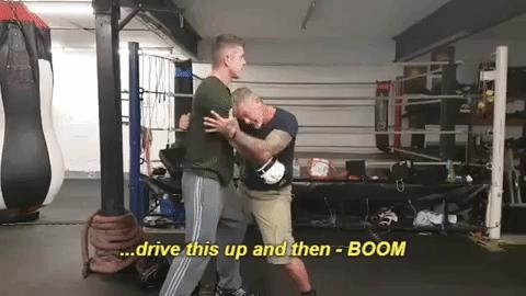 街斗凶狠的招数,街斗踢技