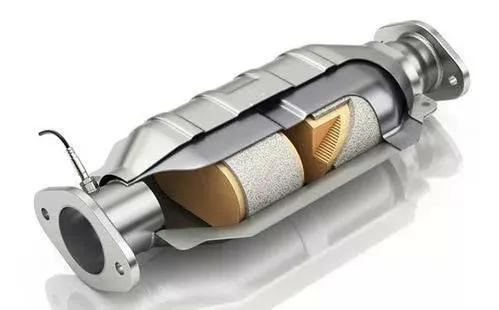 三元催化器里面的白色粉末正常吗,三元催化器上的贵金属