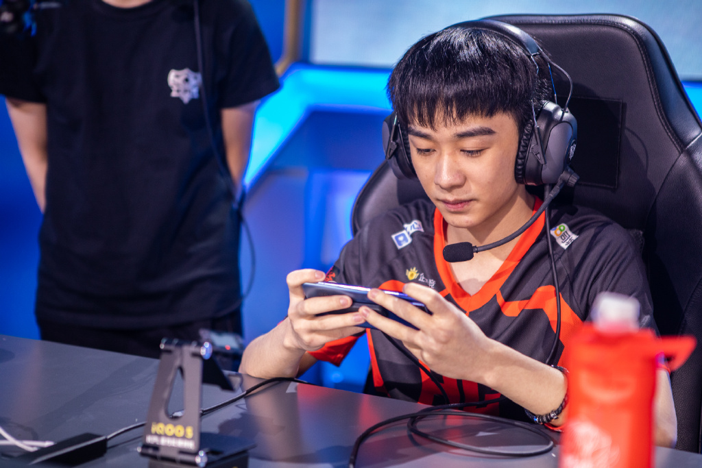 ag阿泽颜值巅峰,对ag阿泽的评价