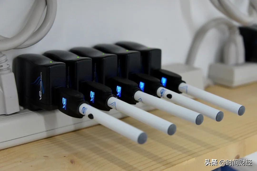 *子烟电**行业“首富”诞生！身家640亿，来自深圳这家公司