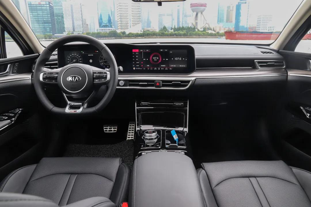 起亚k5凯酷对比雪佛兰迈锐宝xl,全新起亚k5凯酷2023款1.6t