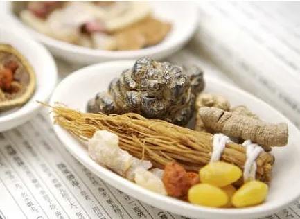 偏头痛的中医辨证论治方剂,请问偏头痛的病因病机是什么