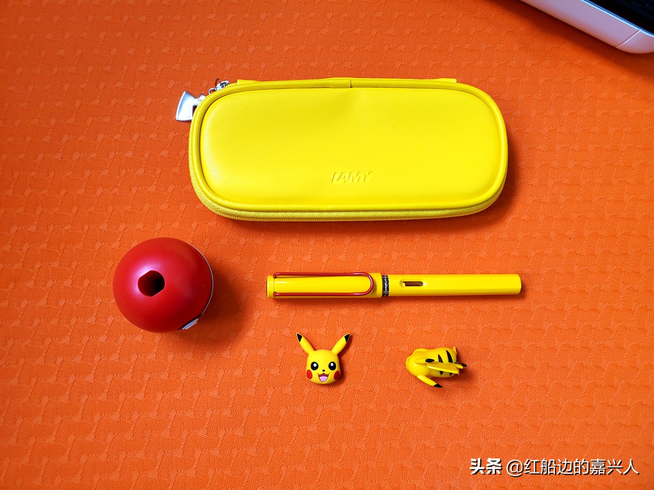 皮卡丘凌美联名款钢笔怎么装,宝可梦凌美钢笔