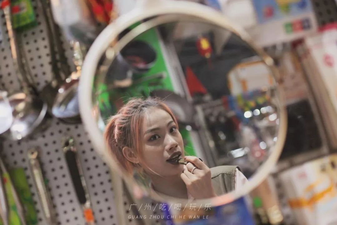 旧货市场机械胶片相机,120块的理光傻瓜胶片相机