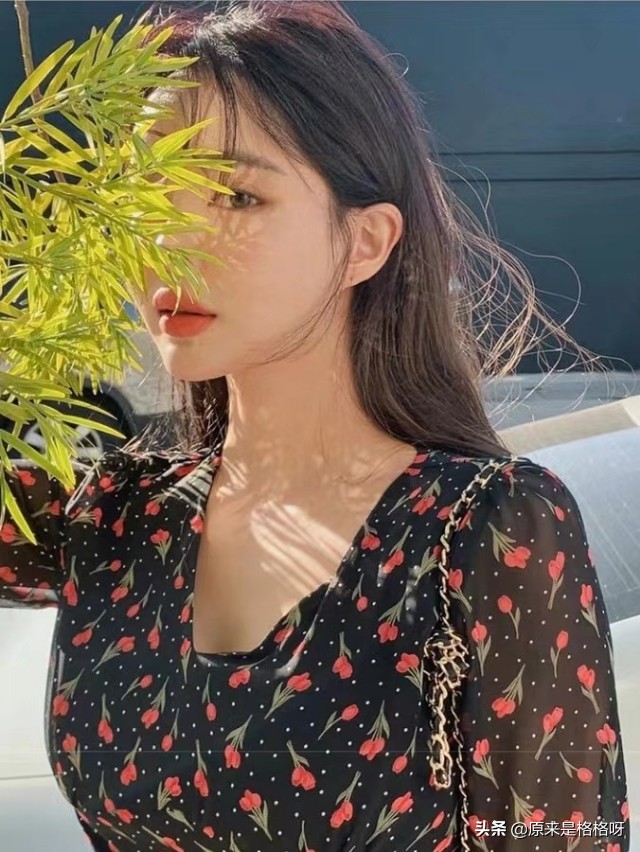 洋气小姐姐连衣裙,韩国东大门法式减龄碎花连衣裙