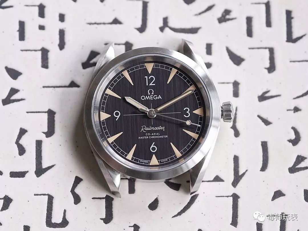 欧米茄海马300机芯是8800还是8806,欧米茄8800与8806机芯揭秘