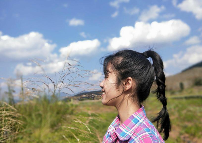 农村女孩进厂后遭领导电梯内“猥亵”,网友:别再说自己单身了