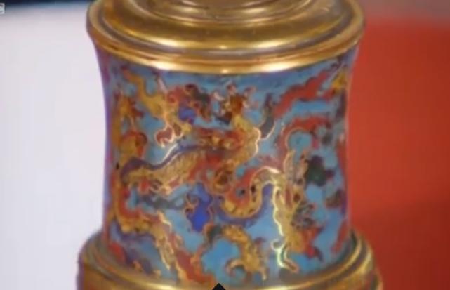 英国女子花90元买到一个中国明朝水滴器，转手卖出46万的高价