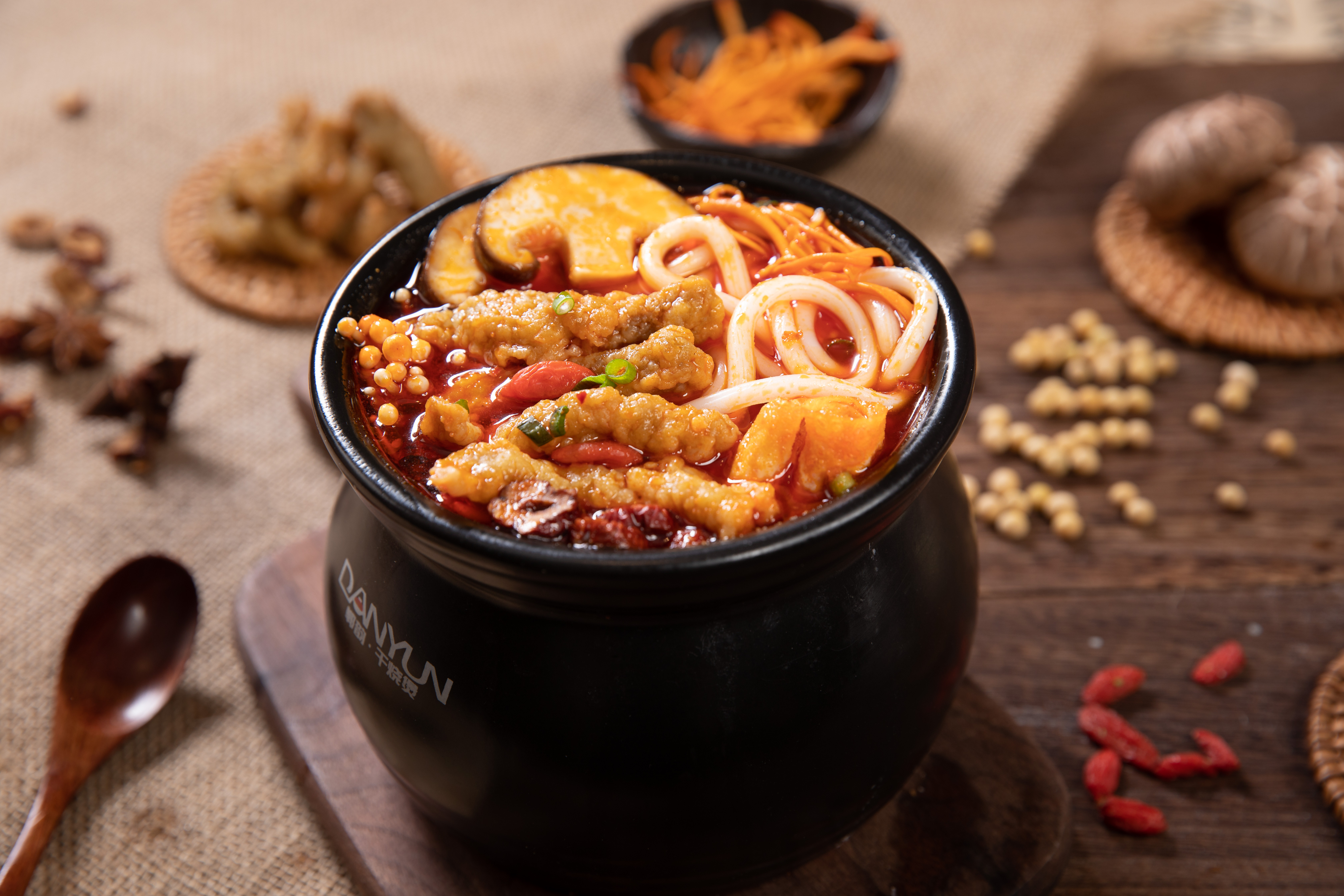 土豆粉加盟必看土豆粉开店技巧,土豆粉加盟项目大全