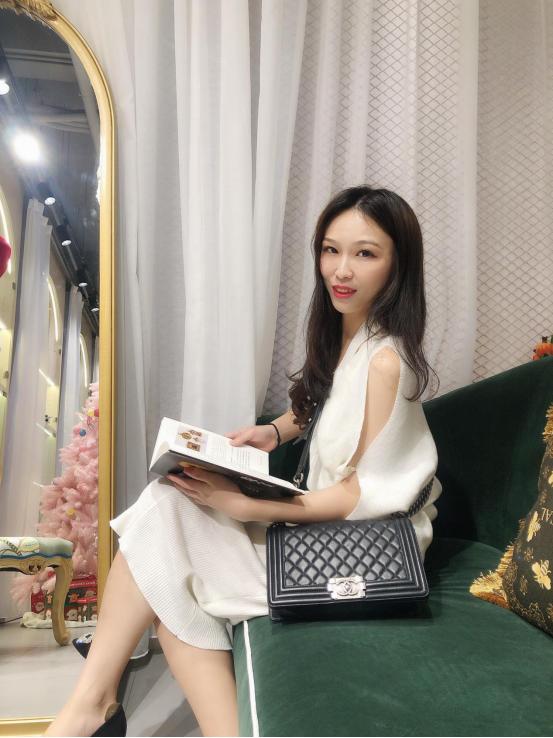 逛二手香奈儿包包,逛日本中古二手店