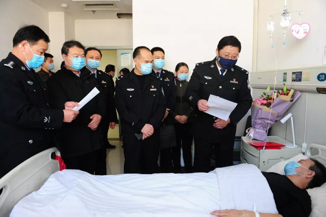 战疫特稿系列报道,战疫情特别报道开头片段