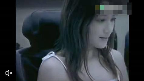 瞿颖近照，皮肤粗糙法令纹明显还发福严重，似老了十岁