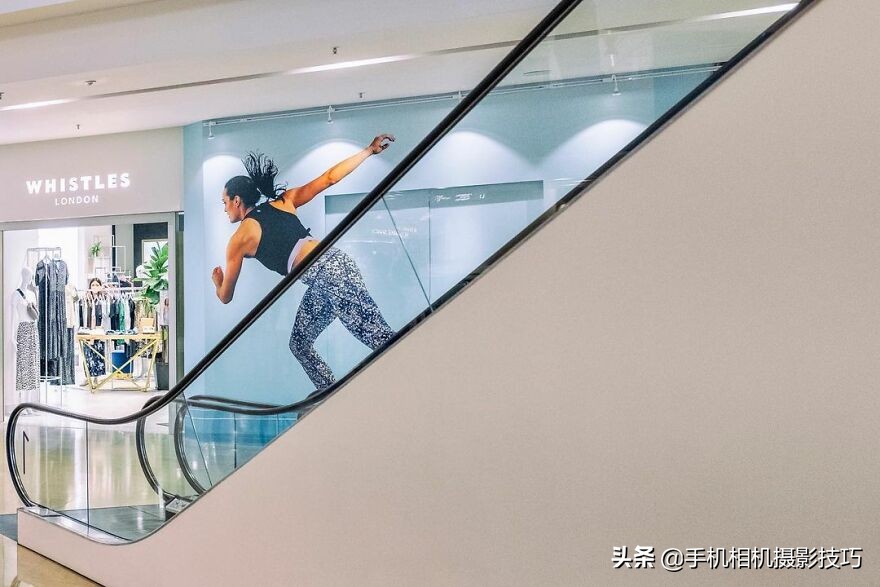 他被称为香港街拍之王：每一张照片都难以复制，诀窍在哪？