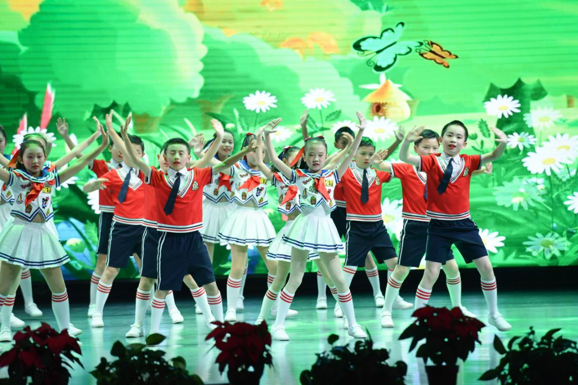 与国同行七十载，广植桃李育栋梁，五角场小学70周年校庆隆重举行