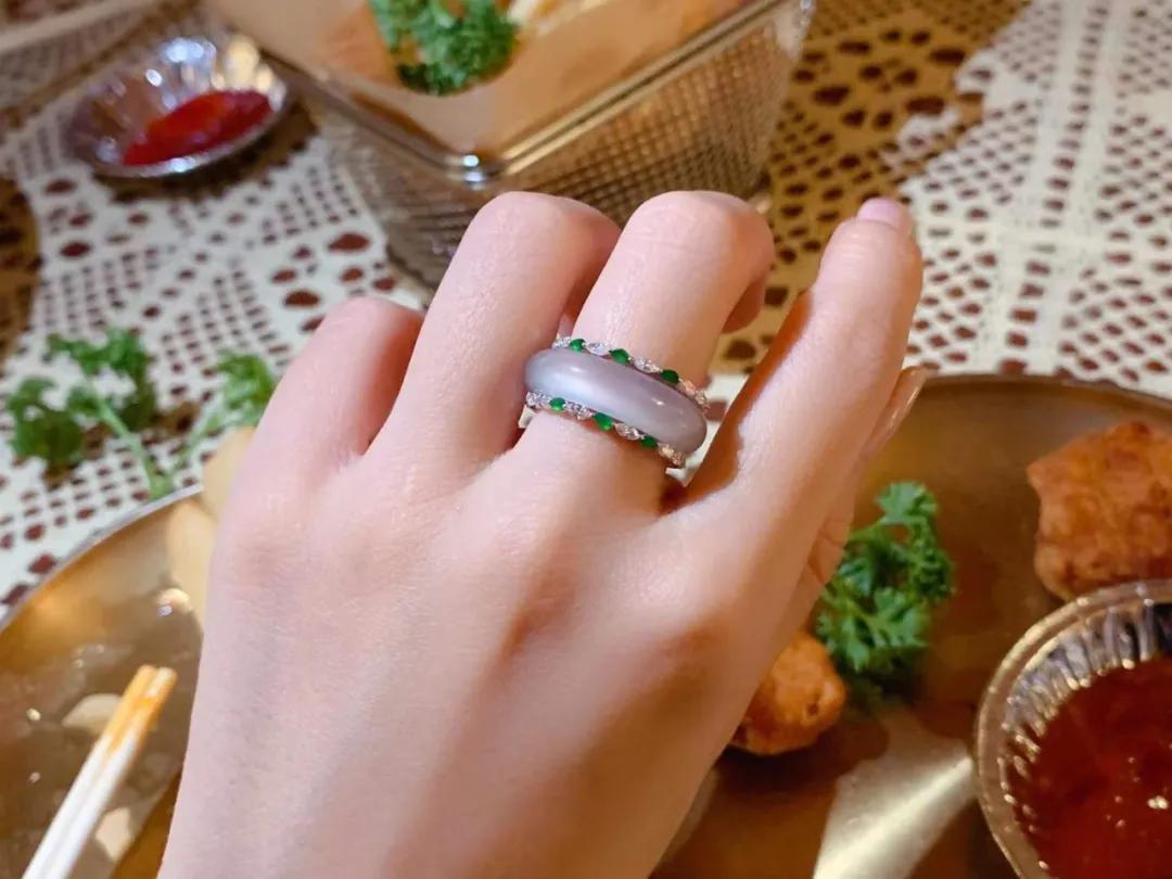 如何体现女王范,女性一定要有超显气质的珠宝