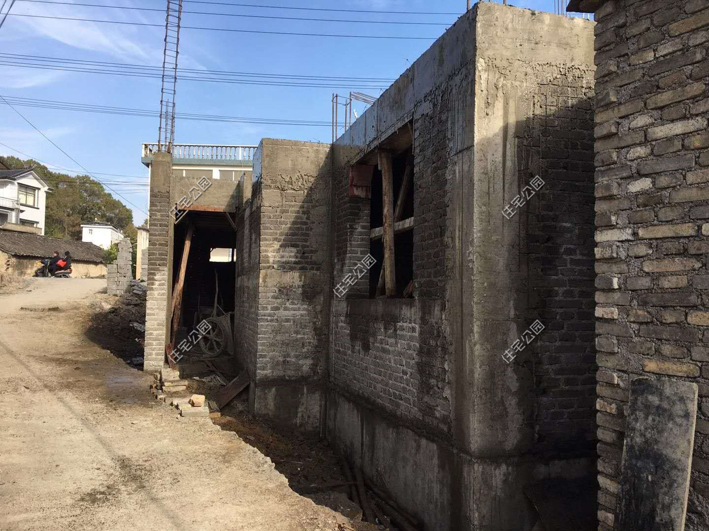 农村建房得多少吨水泥,农村建房用水泥多少钱一方