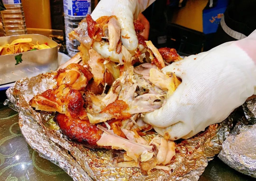 炭火烧公鸡哪家好吃,特色土窑烧公鸡