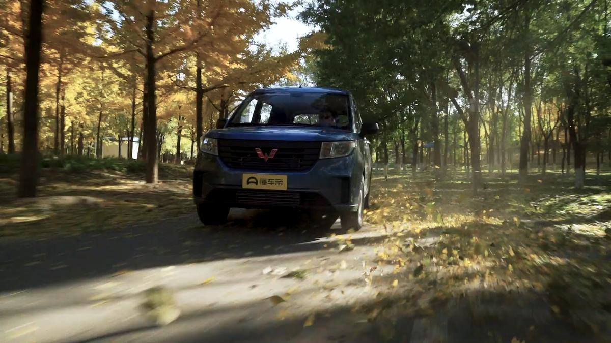 国民神车再升级试驾五菱宏光plus,最新款五菱宏光plus详细讲解