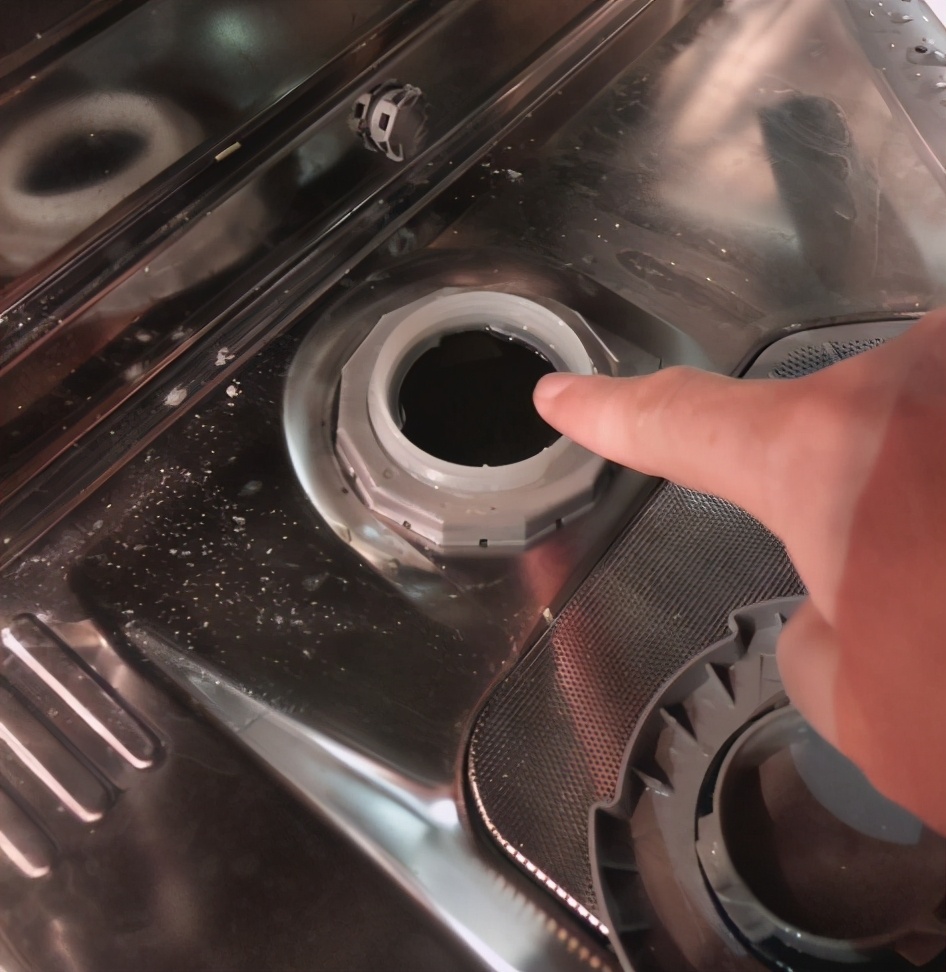 洗碗机并不方便使用的原因,家用洗碗机和商用洗碗机用的耗材