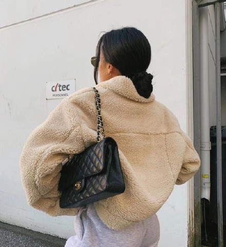 奢侈品实体店涨价,奢侈品涨价被抢购