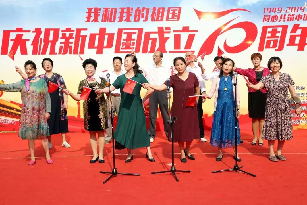 祝福祖国简短视频,那些让你为祖国热泪盈眶的瞬间