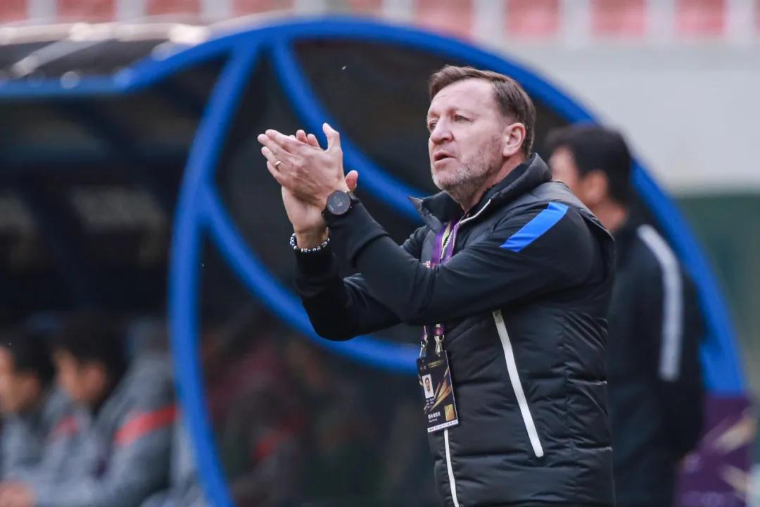 深足主帅卡罗怎么打中超,采访卡洛斯说姆巴佩跟大罗