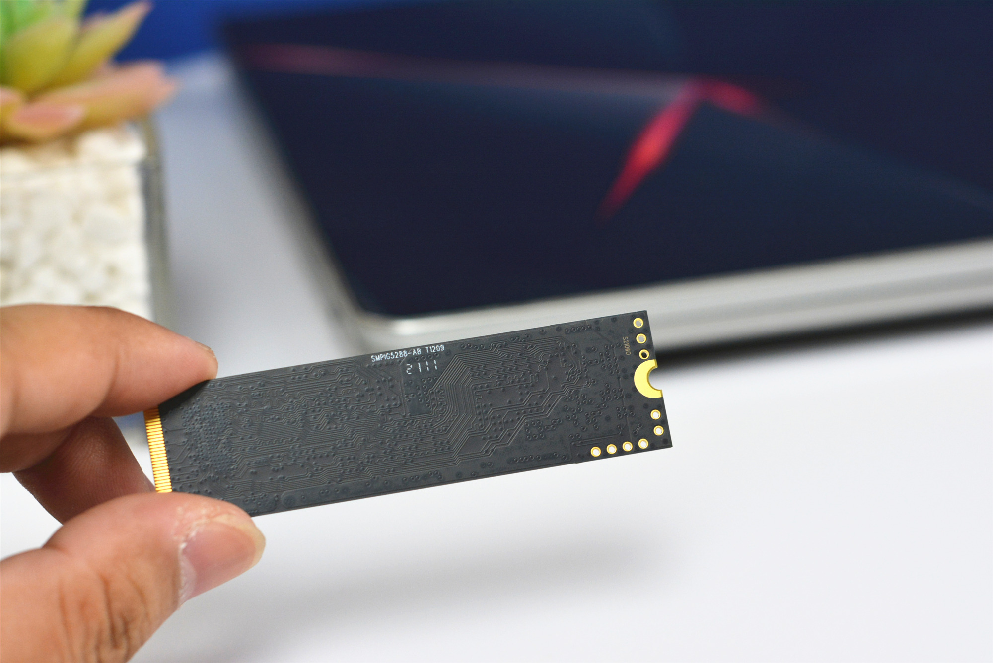 老笔记本升级固态硬盘性价比,十年笔记本更换固态硬盘满血复活