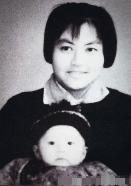 靳东李佳夫妻视频素材,靳东李佳罕见秀恩爱合集